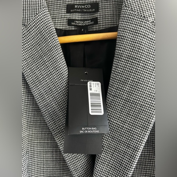 Fitted Blazer from RW&CO - Picture 3 of 3